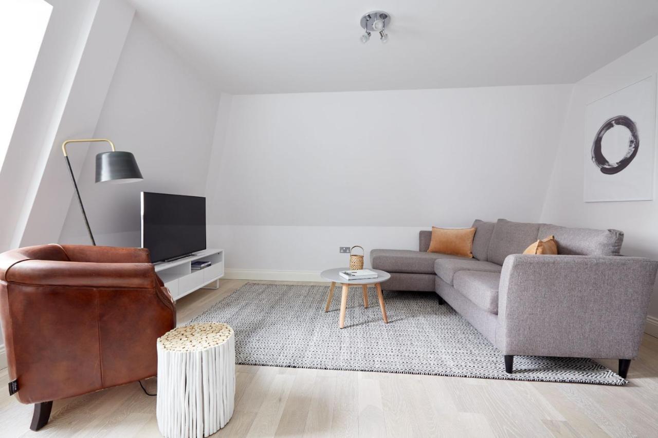 7Vh Virginia House, 31 Bloomsbury Way By City Living London Bagian luar foto